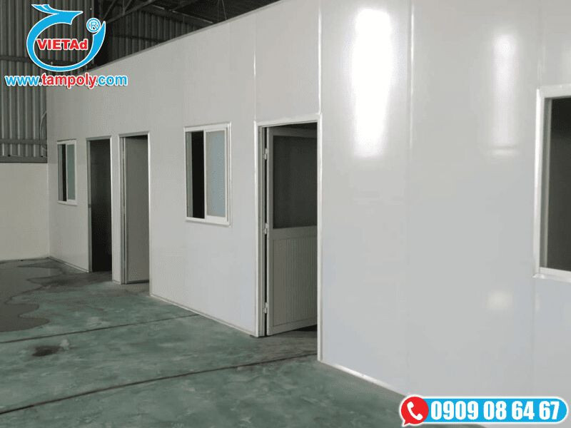 Vách ngăn panel phòng chức năng trong nhà xưởng bằng vật liệu Acotec
