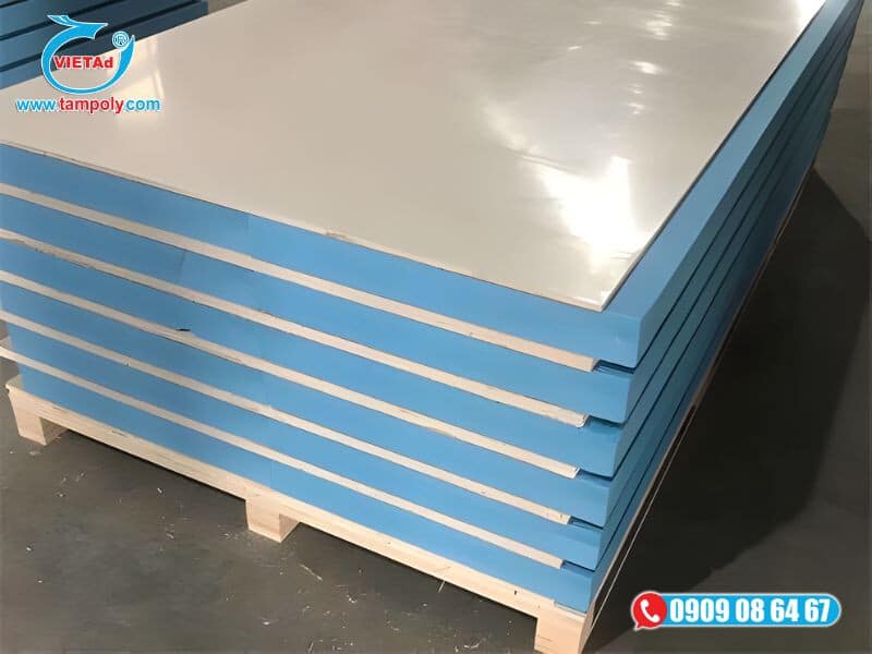 Vách ngăn cách nhiệt Panel XPS bền chắc, cách âm chống ẩm tốt, linh hoạt cho không gian kỹ thuật đặc thù