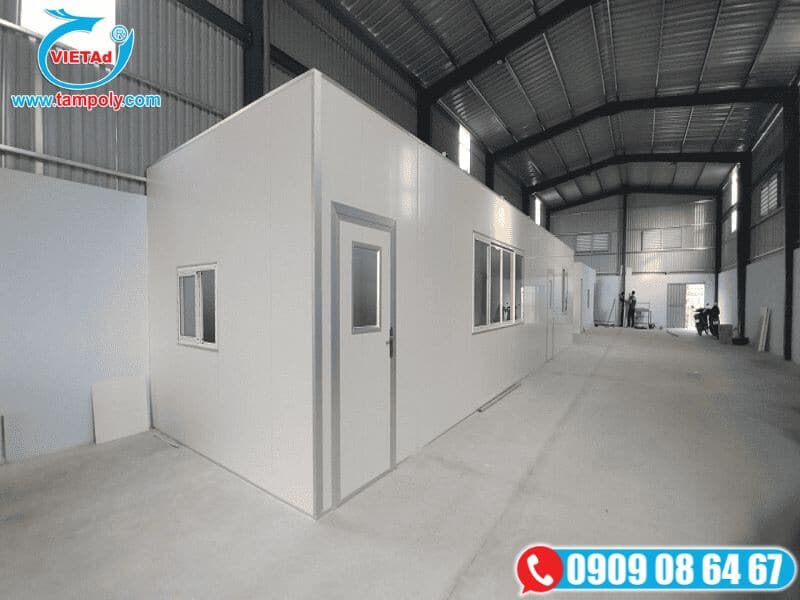 Thi công văn phòng bằng vách ngăn EPS giải pháp cách âm cách nhiệt tiết kiệm chi phí.