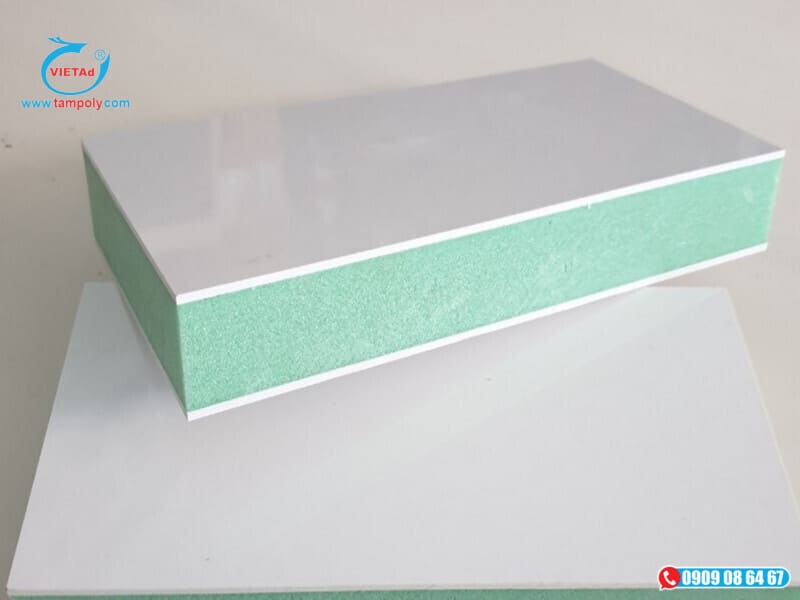 Tam Panel Nhua Gia Re