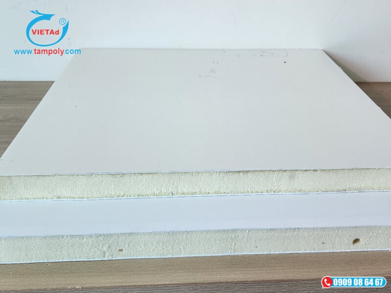 Tam Panel Nhua Phan Loai Theo Loi