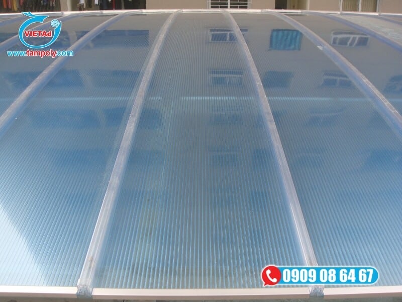 Tấm Poly Solite là vật liệu có khả năng chống cháy lan