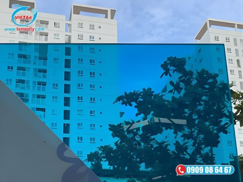 Tấm poly đặc có khả năng truyền tải tới 90% ánh sáng mặt trời