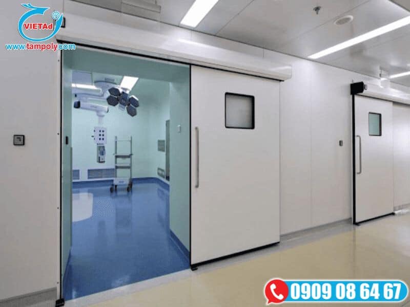 Thiết kế cửa phòng đucợ lắp bằng panel cách nhiệt