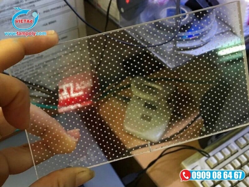 Khả năng chịu nhiệt của tấm mica dẫn sáng khá tốt