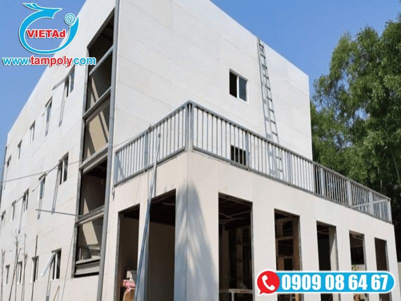 Công trình nhà ở nhiều tầng thi công bằng tấm bê tông nhẹ, kết cấu bền vững và hiện đại