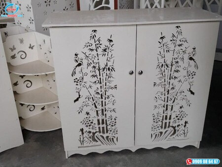 Tam Nhua Pvc Trang Sua 12