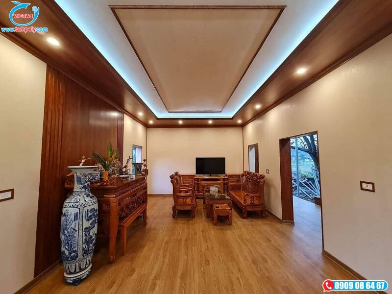 Tam Nhua Pvc Van Go 18