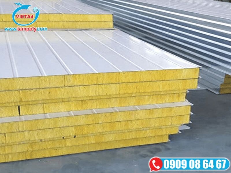 Vách Panel Glasswool tại xưởng