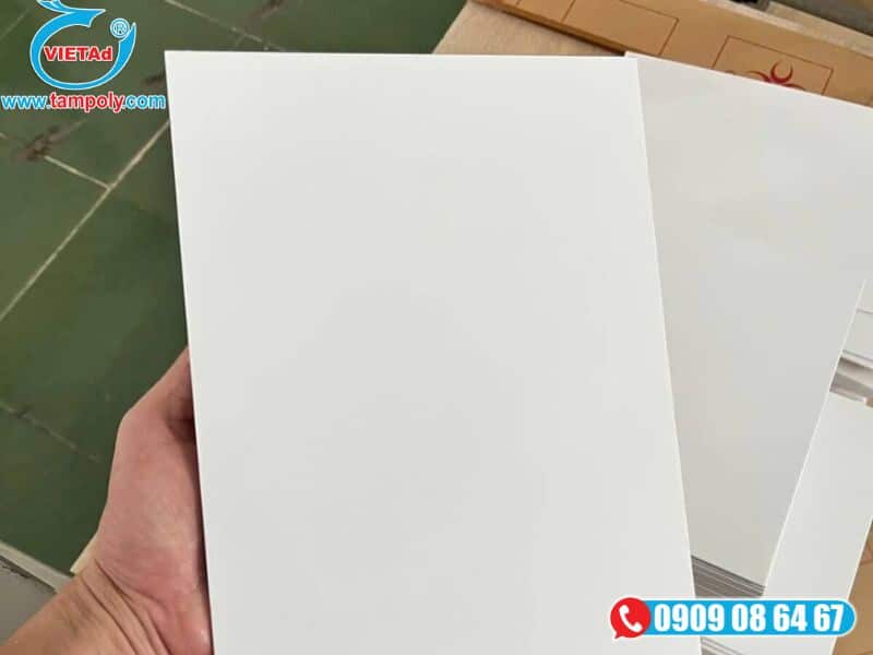 Tấm mica trắng sữa, trắng đục