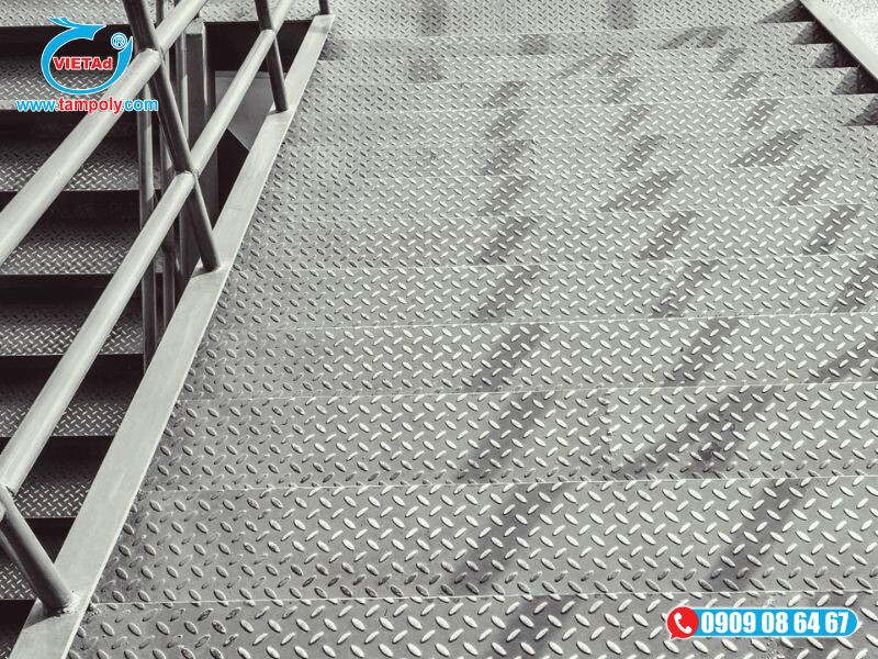 Inox San 2 Vat Lieu Tam Qcv