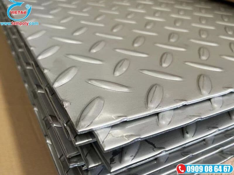 Kích thước tiêu chuẩn của inox sàn 