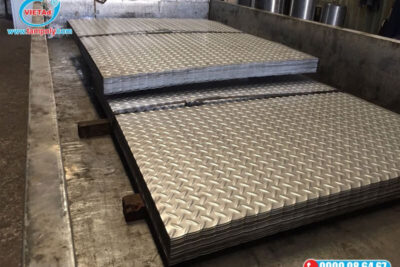 Báo giá Tấm Inox Sàn Bền Đẹp, Chống Trượt Tốt, Phù Hợp Mọi Công Trình