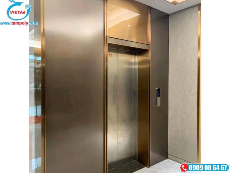 Tấm inox gia công trang trí trang máy 