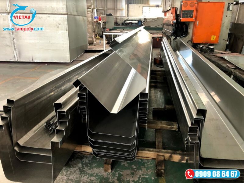 Những ưu điểm nổi bật của máng xối inox