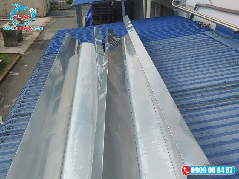 Quy trình gia công máng xối inox