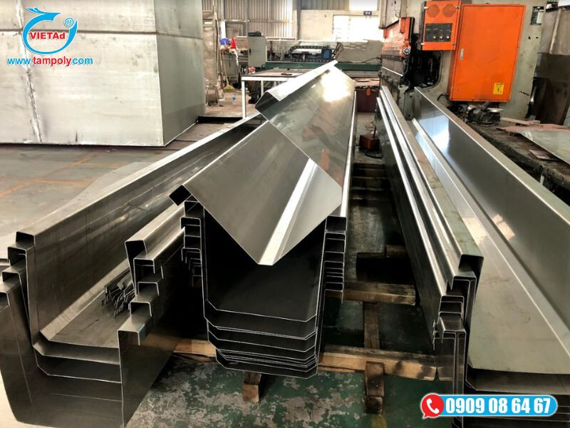 Cấu tạo của máng xối inox 