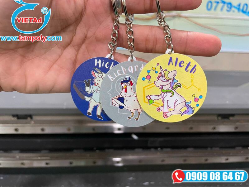 Móc khoá mica in 3 lớp mực