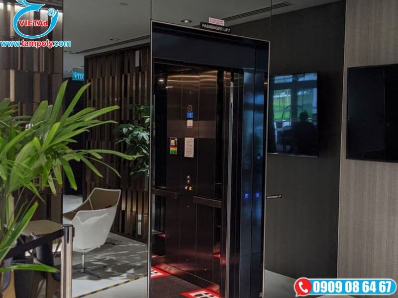 Ốp thang máy bằng inox đen sang trọng 