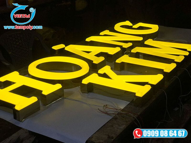 Gia công mica hút nổi ấn tượng