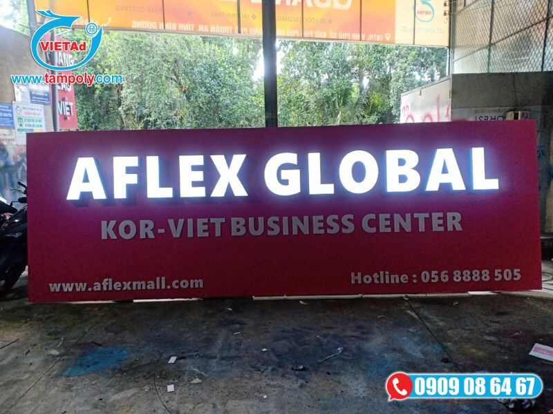 Bảng hiệu alu chữ nổi mica xuyên sáng
