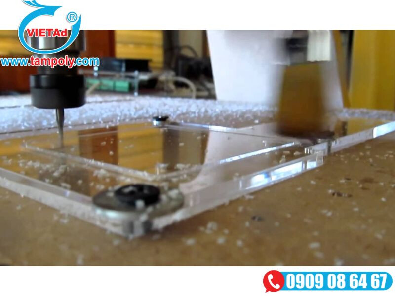 Gia công mica bằng CNC