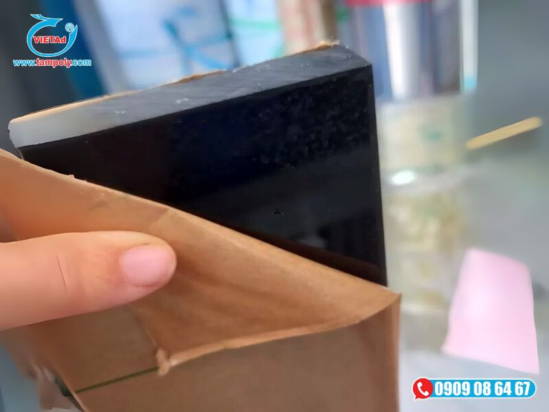 Cấu tạo của tấm mica đen