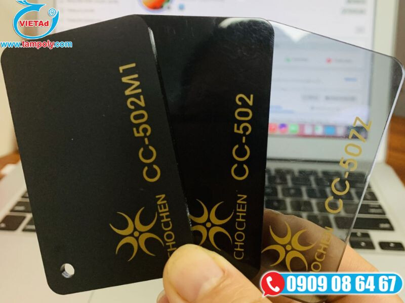 Đặc điểm của tấm mica đen
