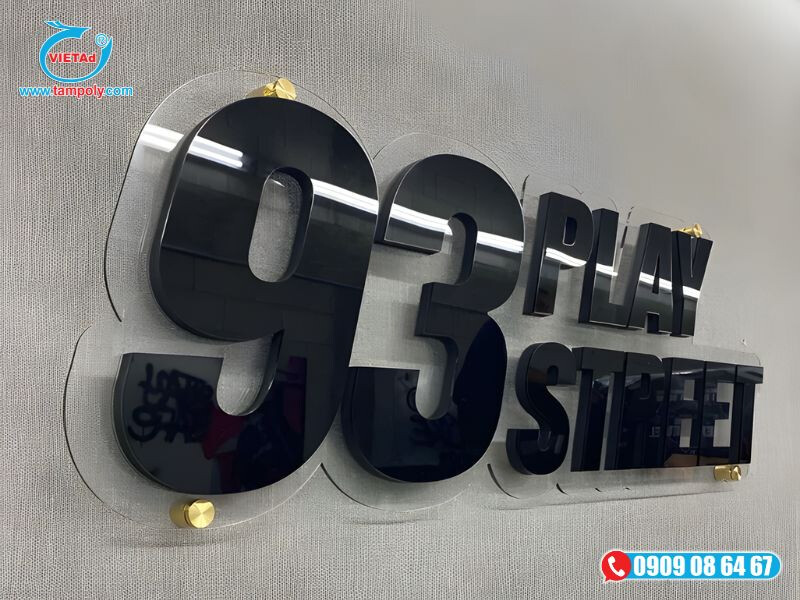 Mica đen làm chữ chữ gắn tường làm địa chỉ