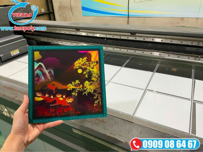 Mica trong in uv cán mờ