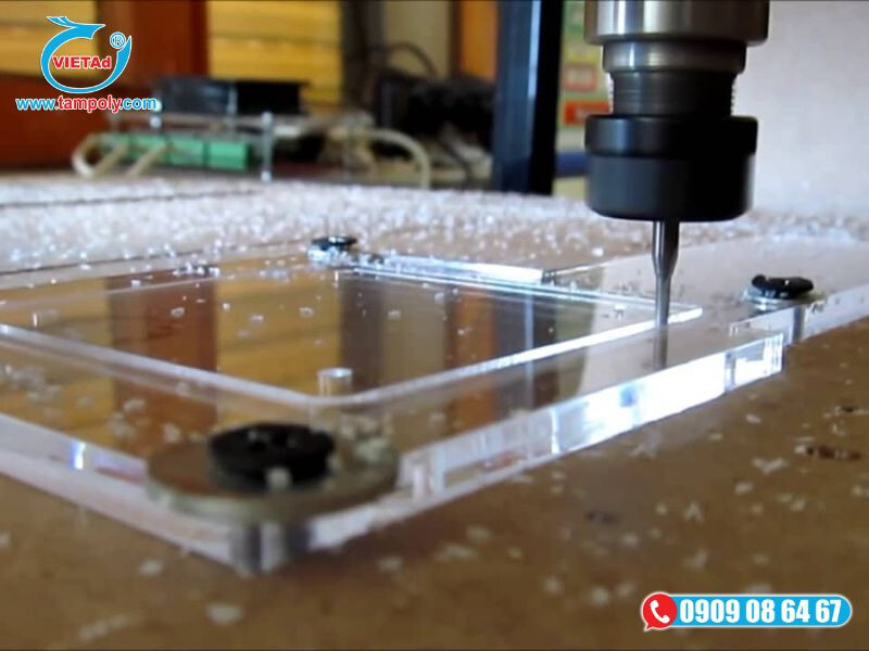Gia công mica bằng công nghệ cắt CNC