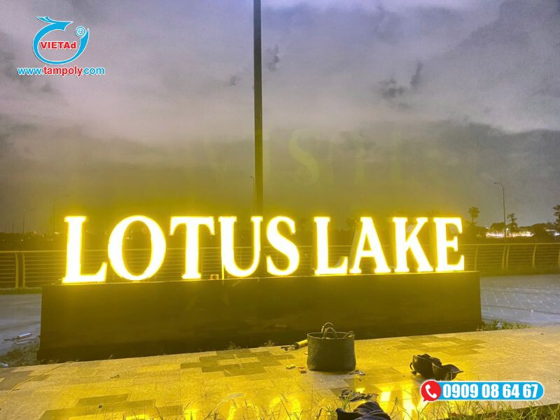 Chữ mica hút nổi xuyên sáng