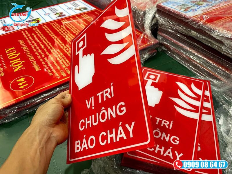 Biển cảnh báo chuông báo cháy 