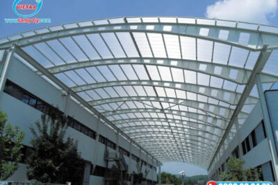 Báo giá tấm poly lấy sáng cho công trình nhà ở, công nghiệp