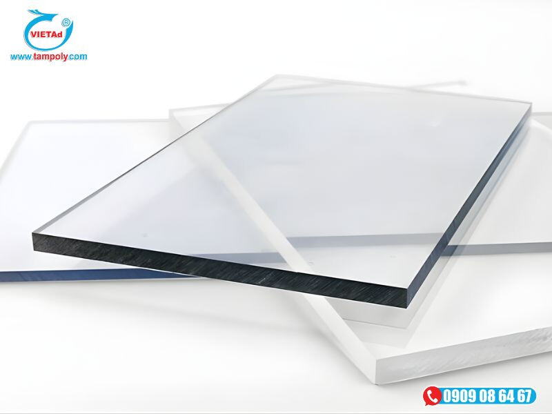 Tấm poly màu trắng trong