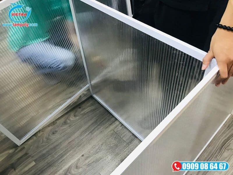 Tấm poly cách nhiệt dày 20mm dùng làm vách ngăn an toàn