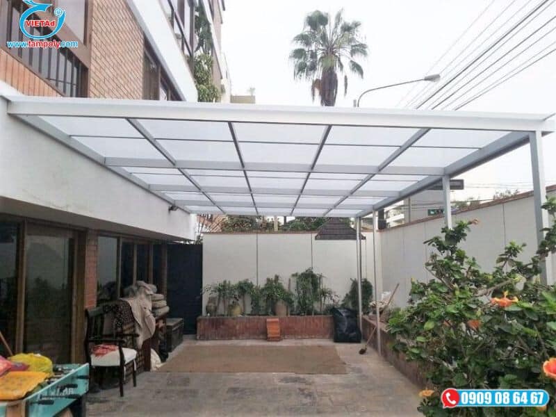 Tấm poly chống nóng gia công làm mái hiên 