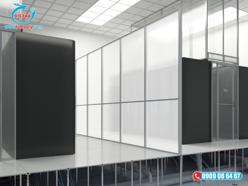 Tấm poly trắng sữa được thi công vách ngăn công ty tại quận 7