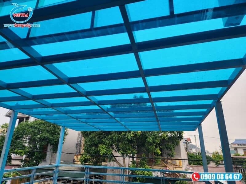 Tấm poly che ban công tại Cần Thơ