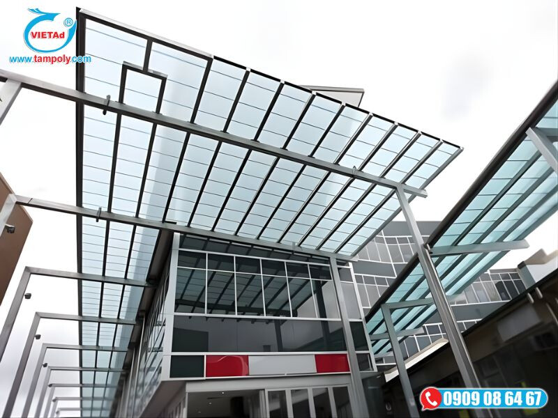 Tấm lấy sáng rỗng màu xanh nhạt