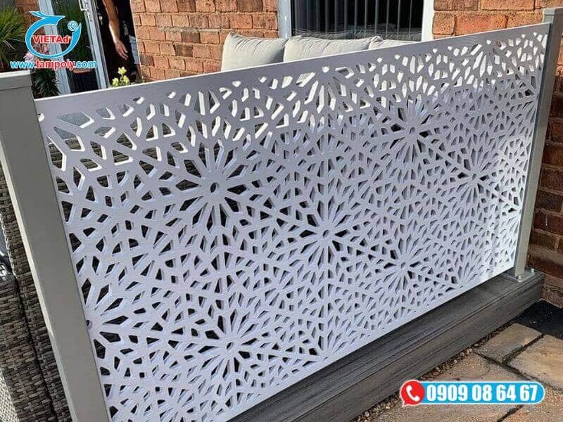 Mặt dựng tấm foam Pima cắt đục hoa văn độc đáo