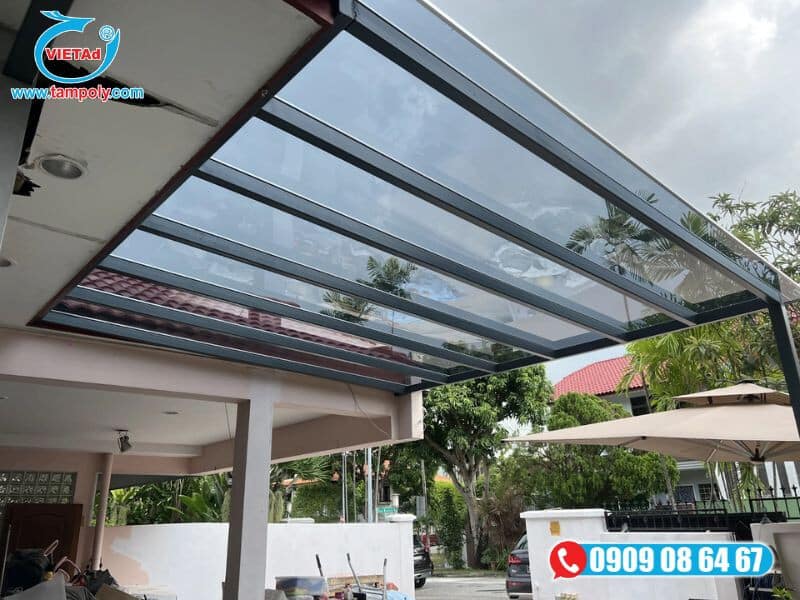 Tấm Polycarbonate Kinh có độ truyền sáng cao