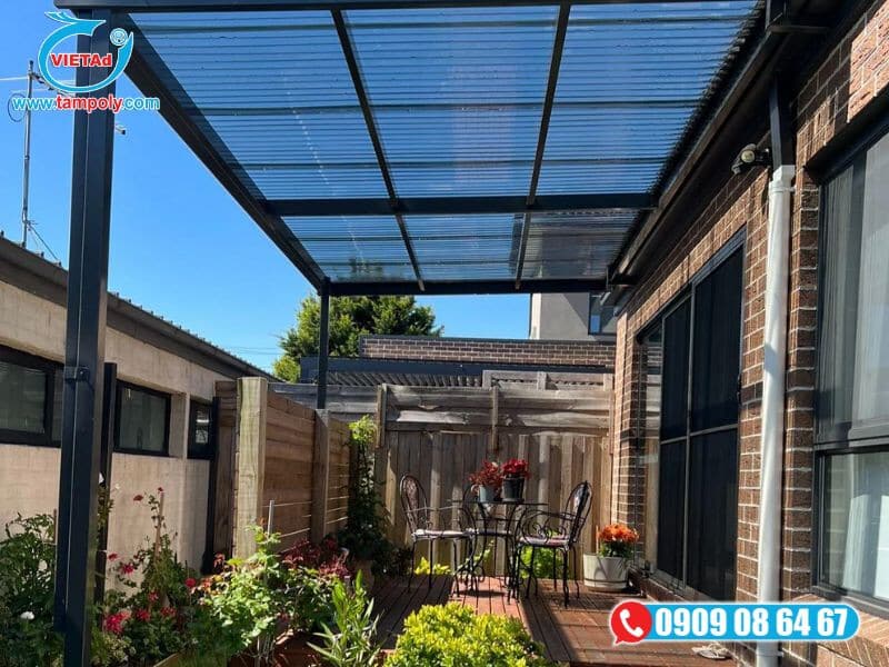 Tấm Polycarbonate Tại Lâm Đồng làm mái che Cho Nhà Ở