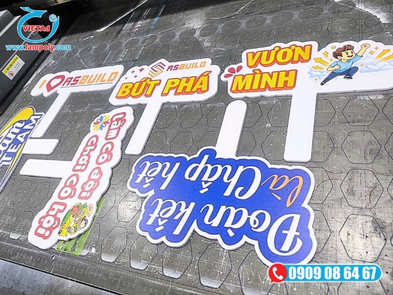 Fomex 5mm là lựa chọn phổ biến để sản xuất hashtag cầm tay chất lượng cao