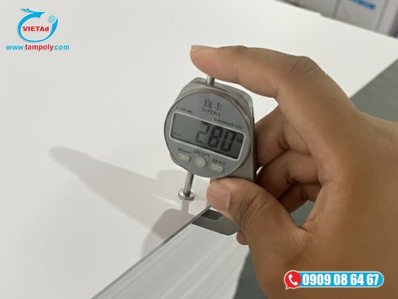 Tấm formex 3 ly đủ có độ dày 2.8mm