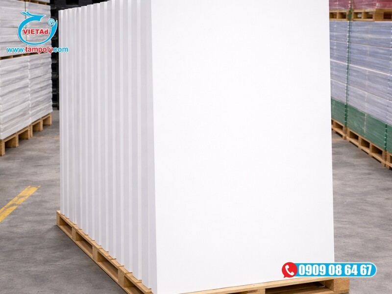 Chọn mua kích thước tấm formex tiêu chuẩn mang lại nhiều lợi ích về chi phí, vận chuyển và thi công công trình