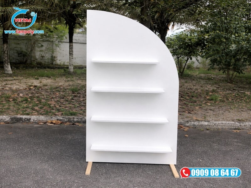 Tấm Formex 15mm để làm mặt bàn trưng bày mỹ phẩm, đồ công nghệ tại các triển lãm