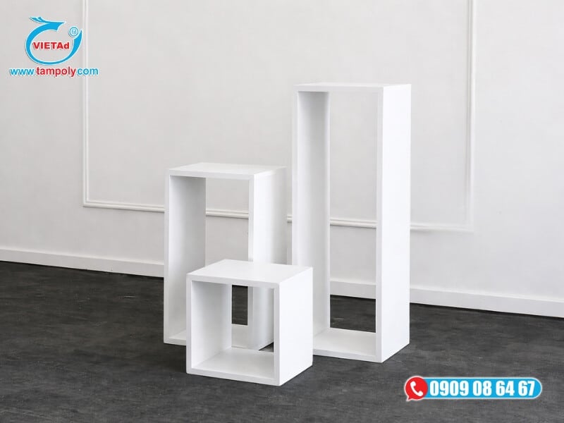 Tấm formex 18mm được ứng dụng làm bệ trưng bày sản phẩm đơn giản