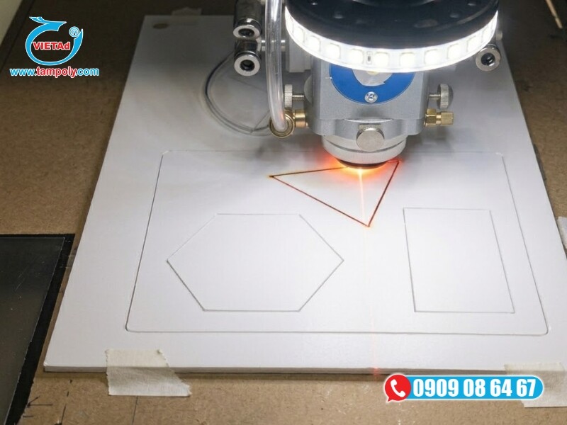 Gia công cắt formex bằng phương pháp laser