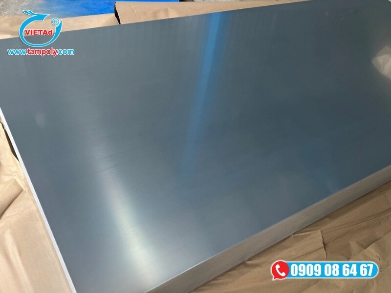 Giá nhôm tấm dao động phụ thuộc vào độ dày